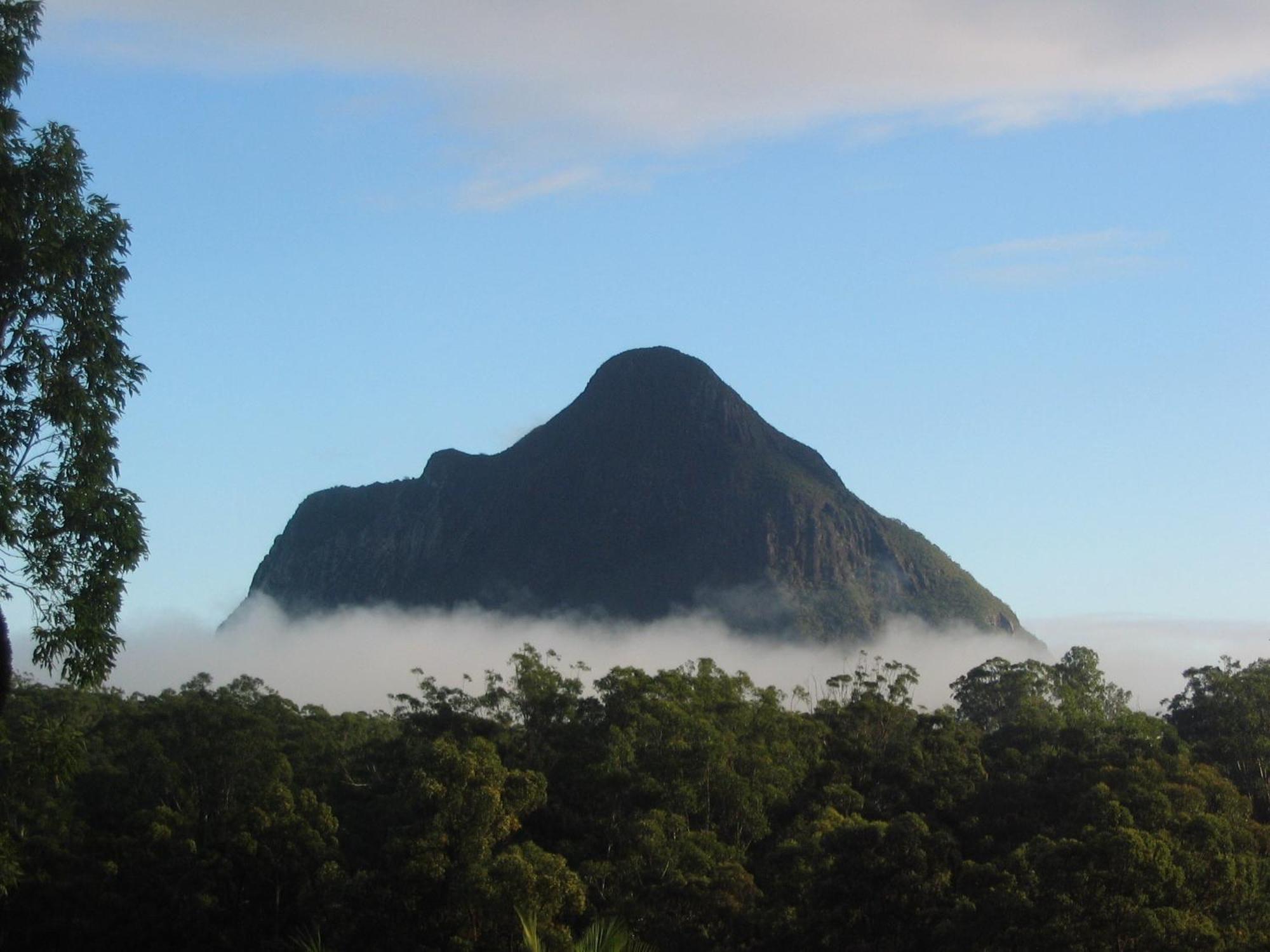 Glass On Glasshouse Glass House Mountains Eksteriør billede