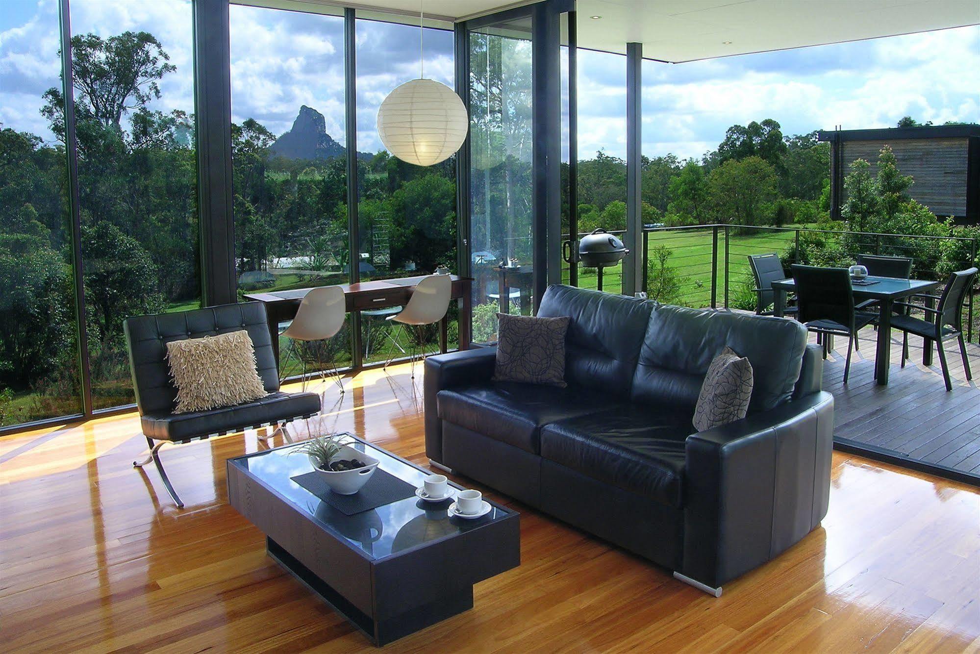 Glass On Glasshouse Glass House Mountains Eksteriør billede