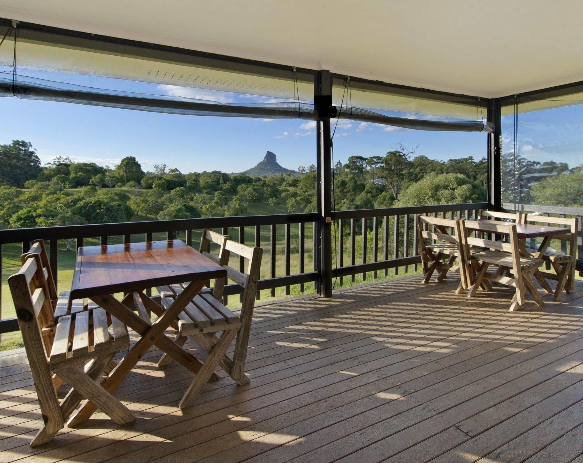Glass On Glasshouse Glass House Mountains Eksteriør billede
